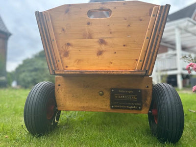 Bollerwagen vom Nortruper Hersteller INTANÄSCHENÄL